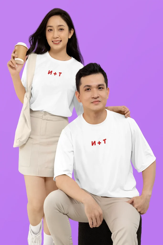 teniski-za-vliubeni-inicialite-na-liubovta-bqlo